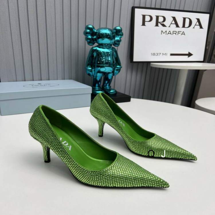 Picture of Prada Shoes _SKUPradasz35-40819169.5CMJ0205
